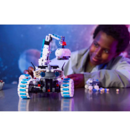 Technic Lunar Outpost® Mondrover-Raumfahrzeug