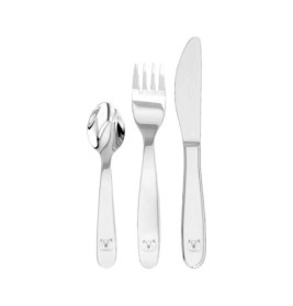 Löffel, Gabel und Messer mit einem Bärengesicht auf den Griffen, präsentiert vor weißem Hintergrund.