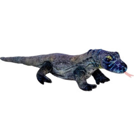 Ein Plüsch-Komodowaran mit herausgestreckter rosa Zunge liegt auf weißem Hintergrund.