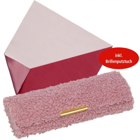 Pinke Brillenetui mit goldfarbenem Verschluss, passender Hülle und rotem Etikett incl. Brillenputztuch.