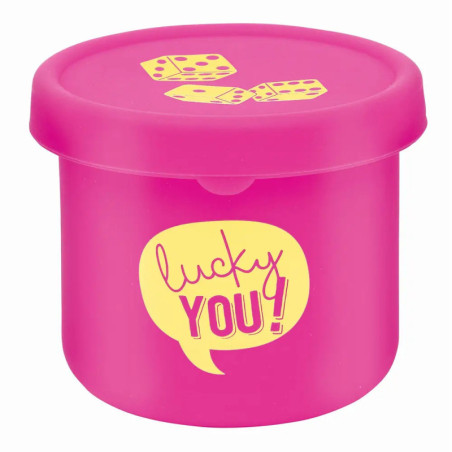 Rosa Behälter mit gelber Würfelfigur und lucky YOU! in einer Sprechblase auf der Vorderseite.