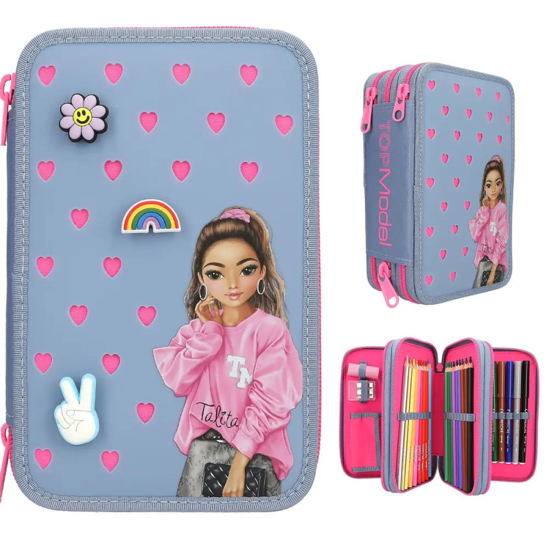 Blaues Etui mit rosa Herzen, Comic-Mädchen und Patches geöffnet sichtbar: ordentlich sortierte Stifte. Blaues Etui mit rosa Herzen, Comic-Mädchen und Patches geöffnet sichtbar: ordentlich sortierte Stifte.