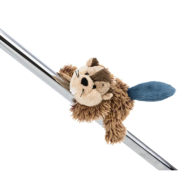 Plüsch-Biber mit blauem Schwanz hält sich fest an einer glänzenden Metallstange.