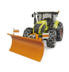 Claas Axion 950 mit Schneekett en und Pflug