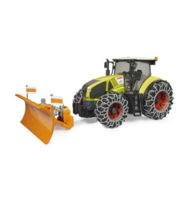 Claas Axion 950 mit Schneekett en und Pflug