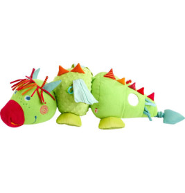 Plüsch-Drache in Grün mit roten, orangen und blauen Akzenten, freundlichem Gesicht und weichen Stacheln.