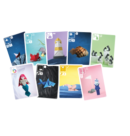 Zehn bunte Spielkarten zeigen jeweils ein anderes Origami-Tier oder eine Origami-Figur.