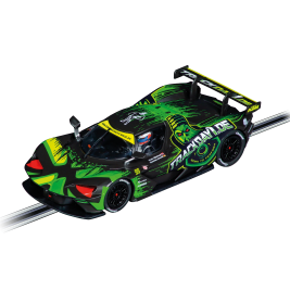 Ein grün-schwarzes Slotcar mit Track-Mangote-Grafik fährt auf einer Rennbahn.