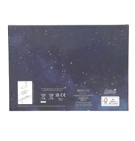 Dunkle Box mit Sternenhimmel-Design Produktinformationen sind auf der Rückseite aufgedruckt.