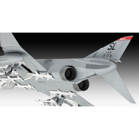 F-4 Phantom easy-click-system, Revell Bausatz zum Zusammenstecken