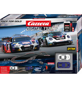 Carrera Digital 132 Set: Verpackung mit zwei Rennautos und abgebildeter Rennstrecke.