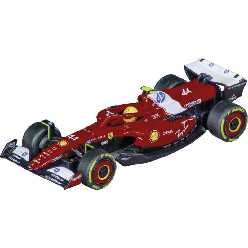 Ein roter Formel-1-Wagen mit Sponsorlogos und der Nummer 44 aus seitlich-vorderer Perspektive.