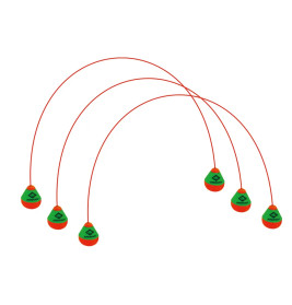 Sechs Kreisel mit roten Schnüren drehen sich auf weißem Grund, jeder zeigt eine bogenförmige Bewegung.