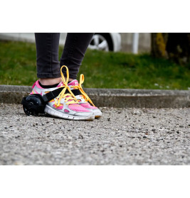 Schildkröt Funsports - FLASHY ROLLERS mit 3 LED, 70mm PU Rollen, ABEC 5 Lager,