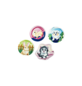 Vier bunte Teller mit Illustrationen von Kätzchen, Welpe, weißem Kaninchen und braunem Kaninchen.