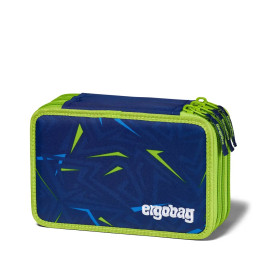 Blau-grünes Mäppchen mit abstraktem Muster und ergobag-Logo auf der Vorderseite.