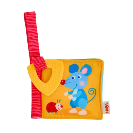 Buntes Baby-Stoffbuch mit blauer Maus, rotem Käfer, rot gestreiftem Griff und gelber Beiß-Ecke.