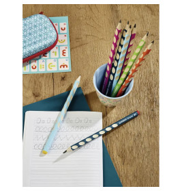 Ergonomic triangular pencil STABILO® EASYgraphErgonomischer Dreikant-Bleistift STABILO® EASYgraph