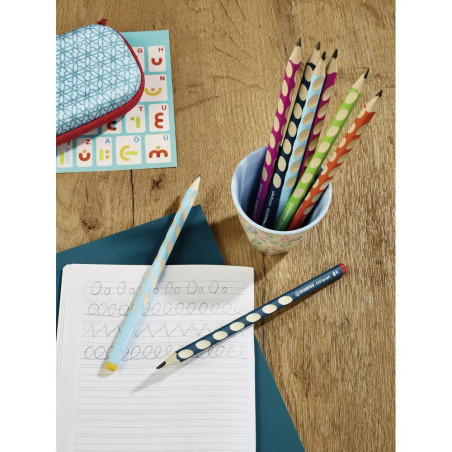 Ergonomic triangular pencil STABILO® EASYgraphErgonomischer Dreikant-Bleistift STABILO® EASYgraph