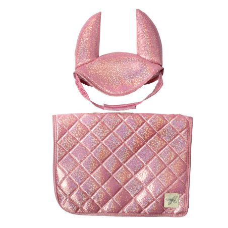 By ASTRUP® pinke, gesteppte Satteldecke für Steckenpferde - elegant und ideal zum Spielen.