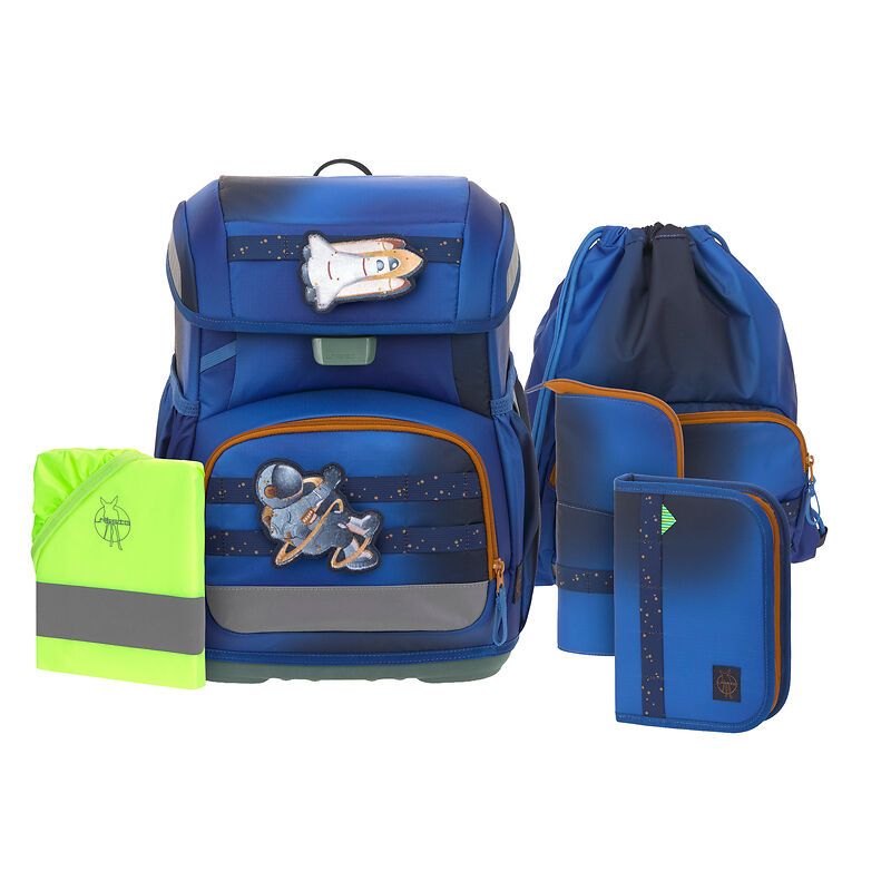 Blaues Weltraum-Schulranzen-Set mit passenden Taschen, Turnbeutel und neongelber Regenhülle.