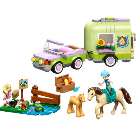 LEGO® Friends 42695 Pferd und Fohlen mit Pferdeanhänger