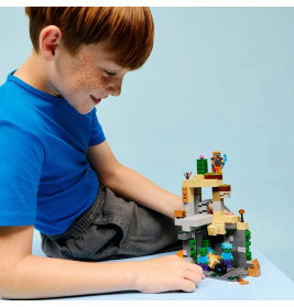LEGO® Minecraft™ 21587 Zombieverlies