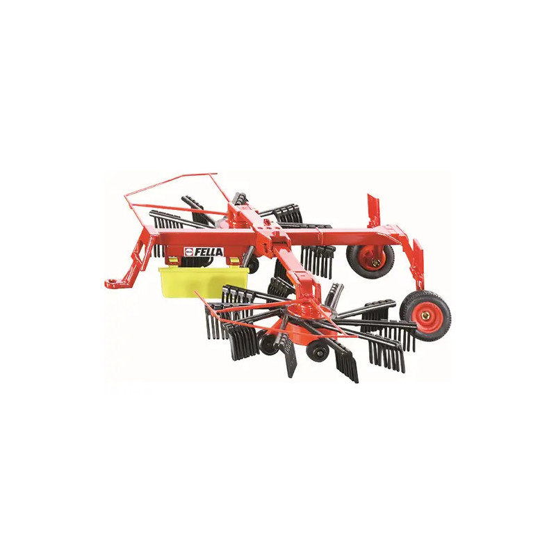 Rote landwirtschaftliche Heuwendemaschine mit drehbaren Zinken und Rädern, freigestellt vor weißem Hintergrund.