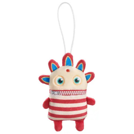 Plüschtier mit roten Streifen, blauen Augen und bunten Stacheln, hängt an einer weißen Schlaufe.