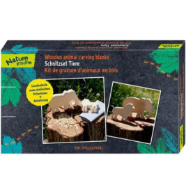 Nature Zoom Holz-Schnitzset mit Tierfiguren, abgebildet auf der Vorderseite der Verpackung.