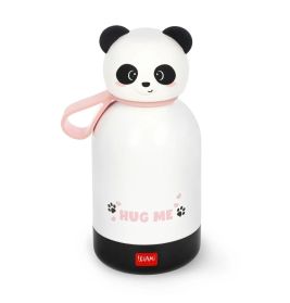 Weiße Thermosflasche mit Pandagesicht-Deckel, rosa Henkel und Hug Me-Schriftzug samt Pfotenabdrücken vorne.