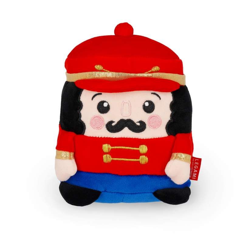 Plüschfigur als Spielsoldat mit rotem Hut, roter Jacke, blauer Hose und schwarzem Schnurrbart.