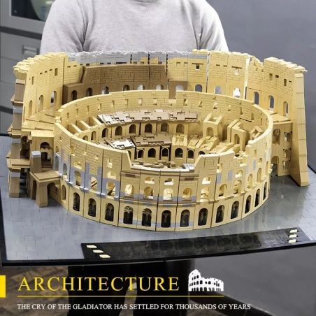LEGO-Modell des römischen Kolosseums mit detaillierten Bögen und Struktur steht auf einem Tisch.