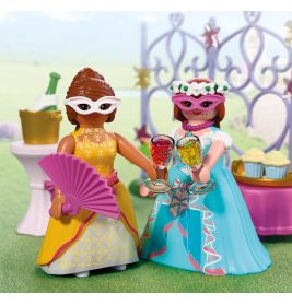 Maskenball im Pavillon