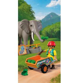Elefant mit Tierpfleger