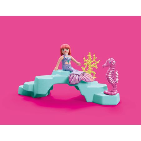 Meerjungfrau mit Geschenk