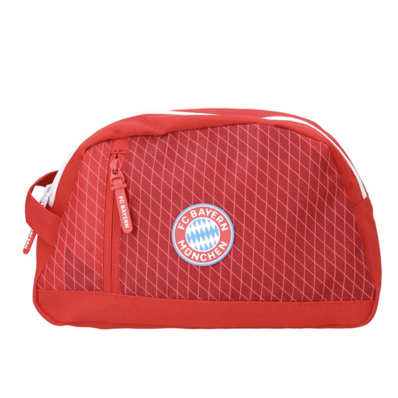 Rotes Etui mit Reißverschluss, FC Bayern München Logo und diagonalen weißen Linien auf der Vorderseite.