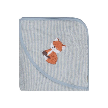 Hellblaues Babyhandtuch mit Kapuze und Fuchs-Stickerei, abgebildet vor weißem Hintergrund.