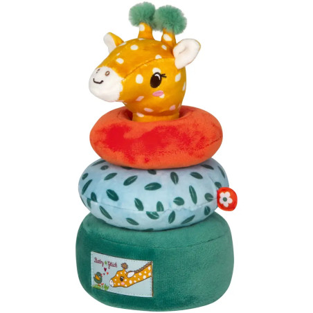 Kuscheltier-Giraffe als Stapelspielzeug mit farbigen Ringen in Rot, Blau und Grün sowie einem lachenden Giraffenkopf oben.