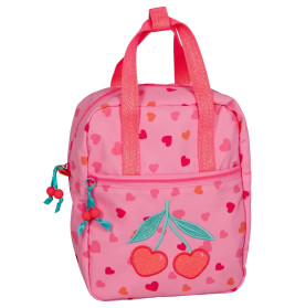 Rosa Rucksack mit Herzmustern, roten Henkeln und gestickten Kirschen auf der Fronttasche.