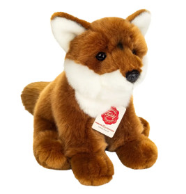 Plüsch-Fuchs in Braun und Weiß mit Halsband-Etikett, sitzt aufrecht auf weißem Hintergrund.