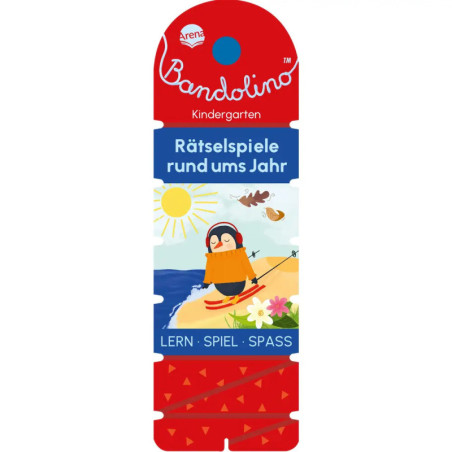 Rote Bandolino-Karte mit Pinguin, der auf Sand Ski fährt. Sonne, Wolken, Vögel und deutscher Text darüber.