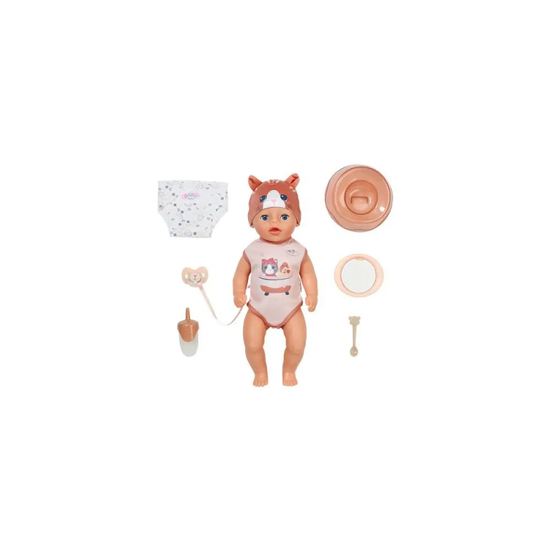 Babypuppe mit Fuchsmütze, Strampler, Schnuller, Windel und Zubehör wie Flasche, Töpfchen, Teller, Gabel und Becher.