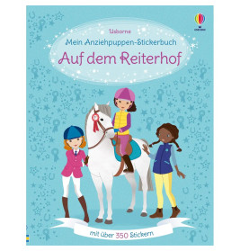 Drei Mädchen mit Reithelmen, eines auf einem weißen Pferd, auf blauem Cover mit dem Titel "Auf dem Reiterhof".