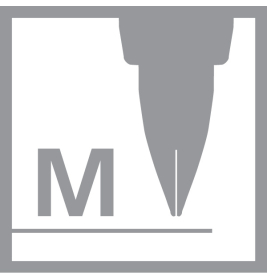 Graue Stiftspitze zieht eine Linie, daneben ein M in einem Quadrat auf weißem Hintergrund.