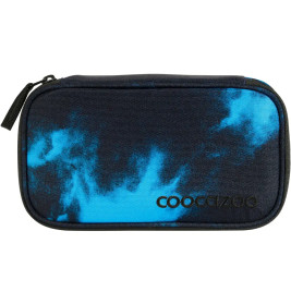 Schwarzes und blaues Etui mit Wolkenmuster und coocazoo-Logo auf der Vorderseite.