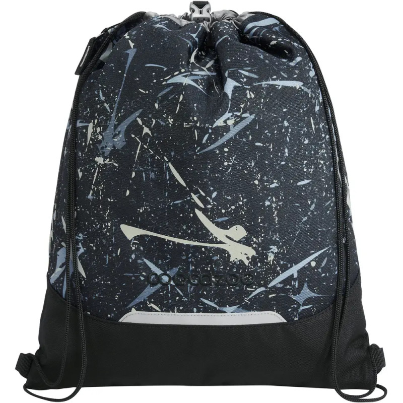 Schwarzer Turnbeutel mit weiß-blauen Farbspritzern und dünnen Schulterriemen.