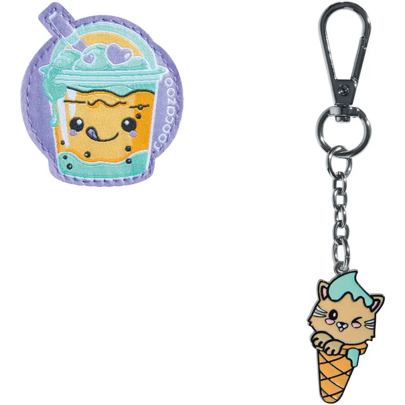 Ein lächelnder Boba-Patch und ein Schlüsselanhänger mit Katze im Eishörnchen, grüne Haare.