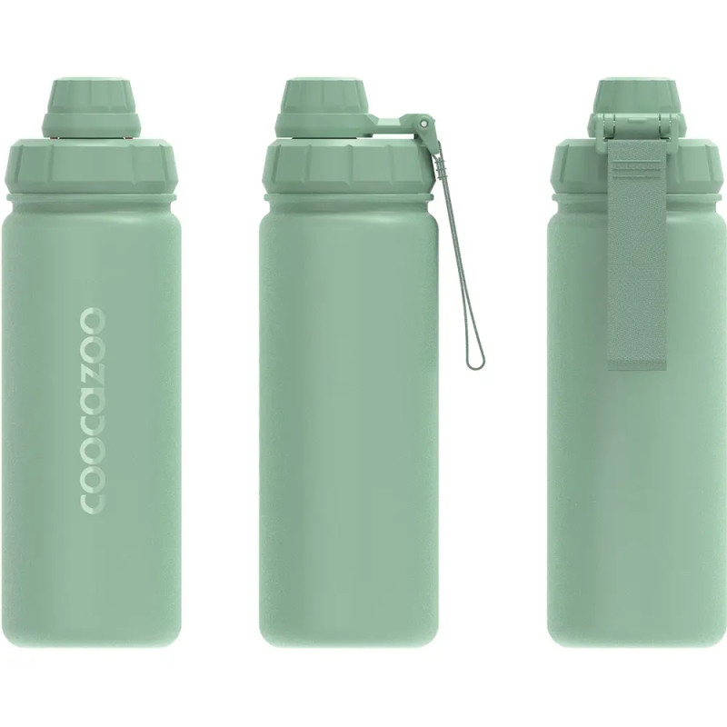 Drei grüne, wiederverwendbare Trinkflaschen mit unterschiedlichen Deckeln, von vorne und von der Seite betrachtet.