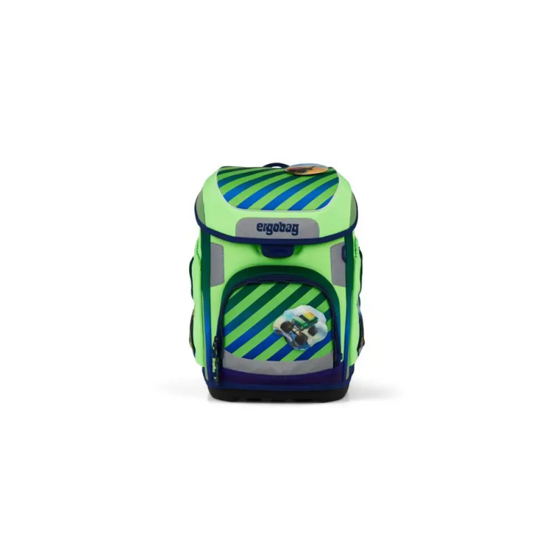 Grün-blau gestreifter Schulrucksack mit Rennauto-Motiv vorne, abgebildet vor weißem Hintergrund.